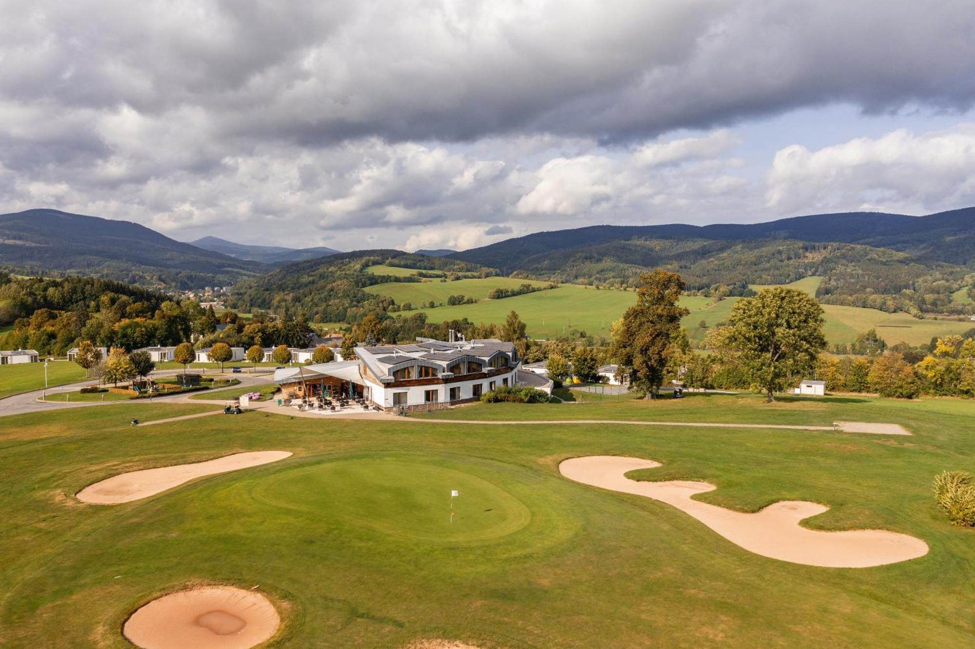 Grund Resort Golf And Ski ملاده بوكي المظهر الخارجي الصورة