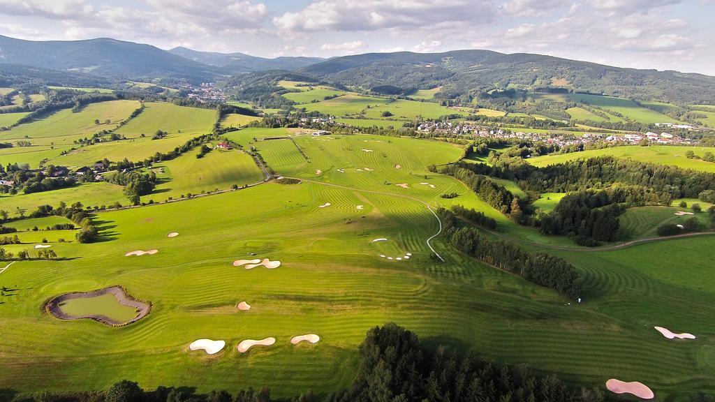 Grund Resort Golf And Ski ملاده بوكي المظهر الخارجي الصورة