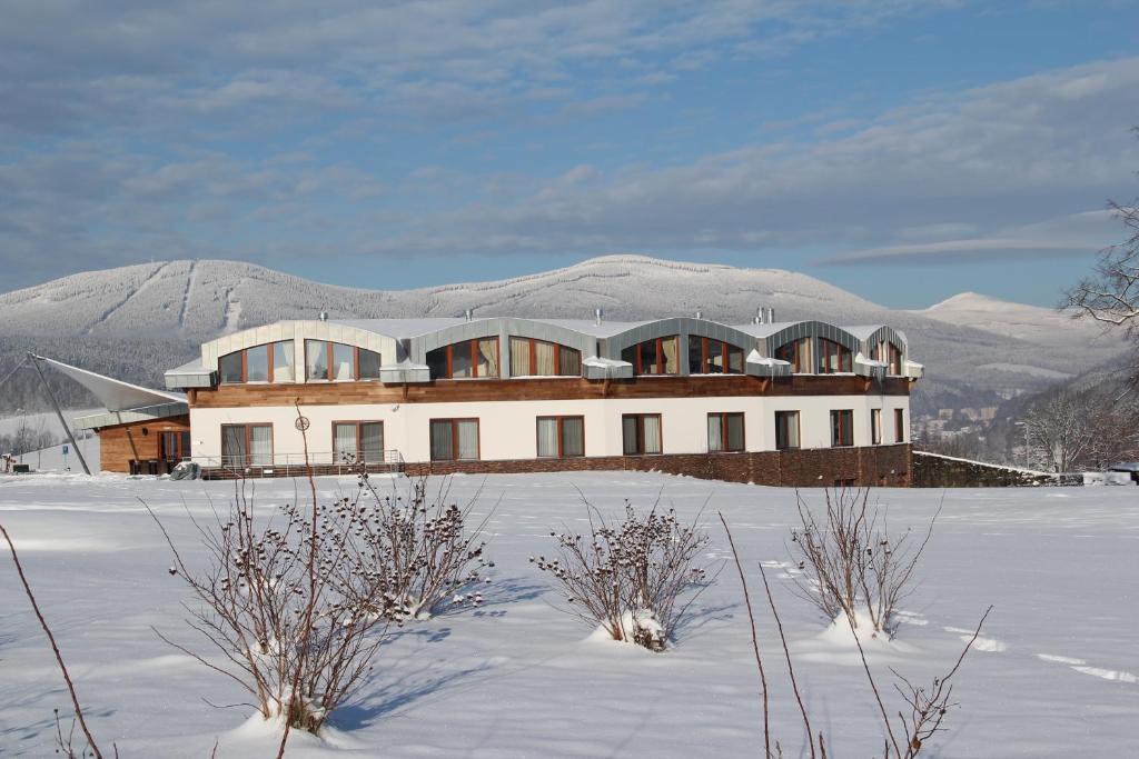 Grund Resort Golf And Ski ملاده بوكي المظهر الخارجي الصورة