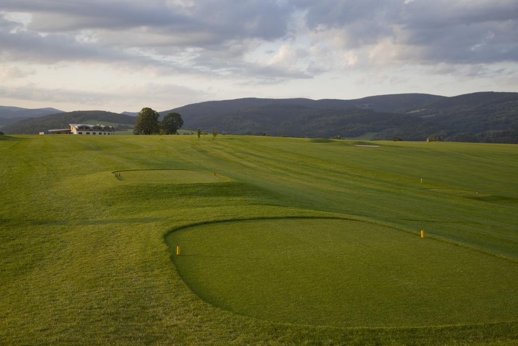 Grund Resort Golf And Ski ملاده بوكي المظهر الخارجي الصورة