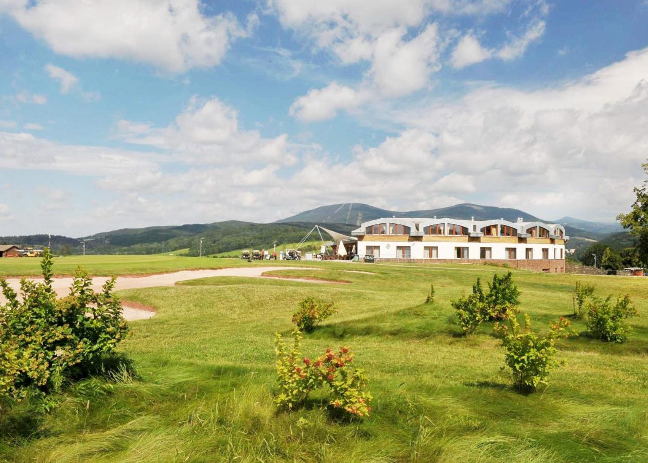 Grund Resort Golf And Ski ملاده بوكي المظهر الخارجي الصورة